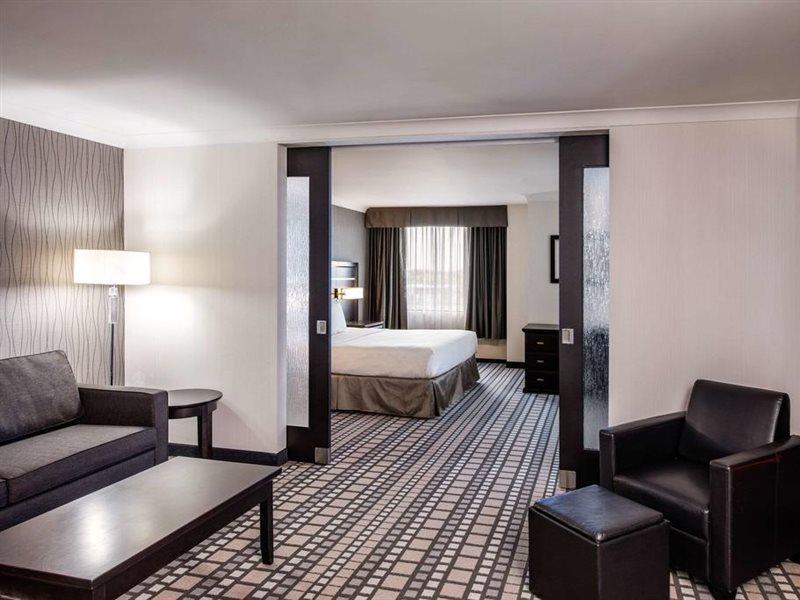 Clarion Hotel&Suites Winnipeg Exterior foto