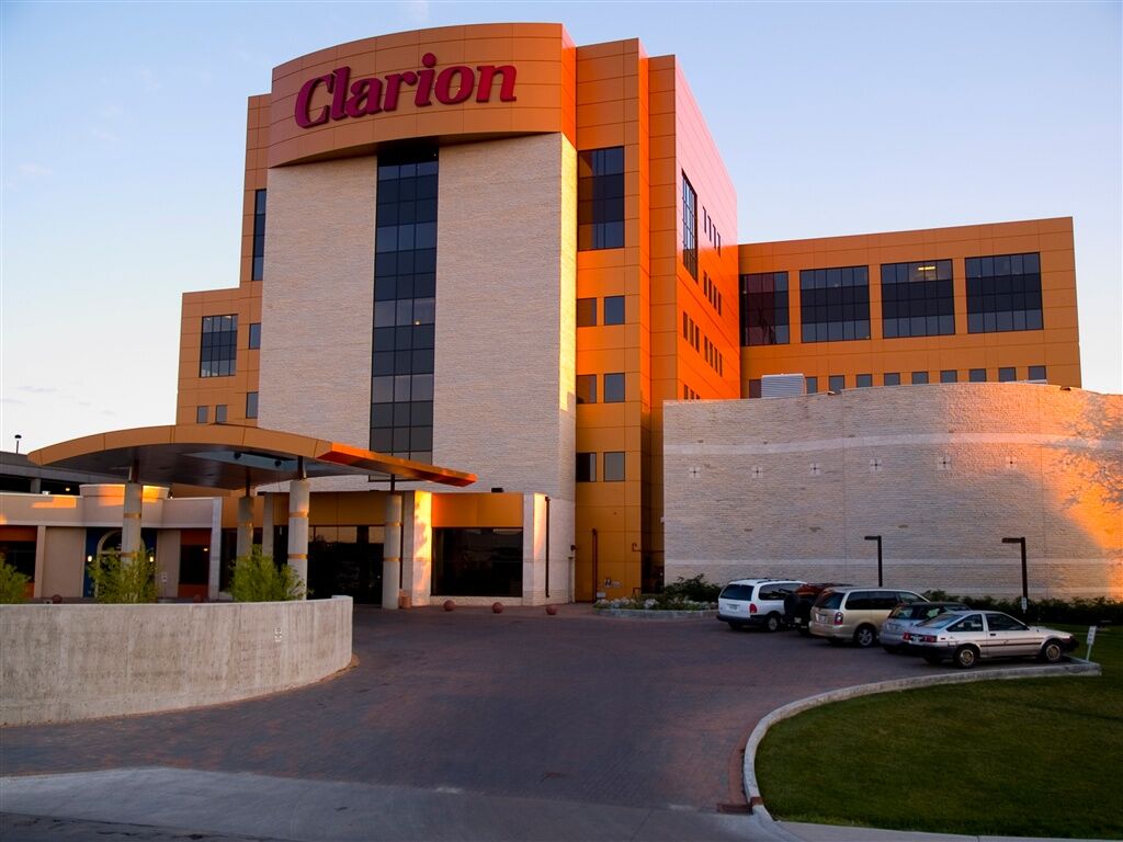 Clarion Hotel&Suites Winnipeg Exterior foto